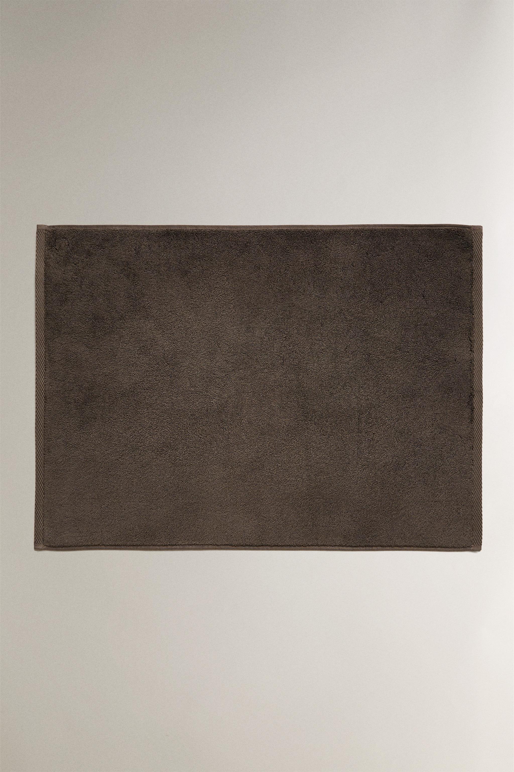 EXTRA SOFT NON-SLIP BATH MAT